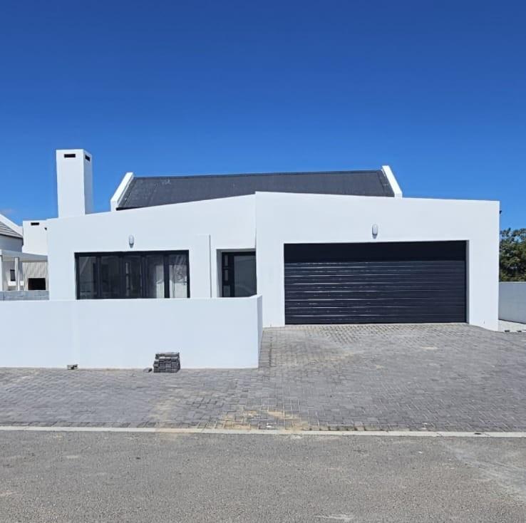 3 Bedroom Property for Sale in Britannia Bay Western Cape